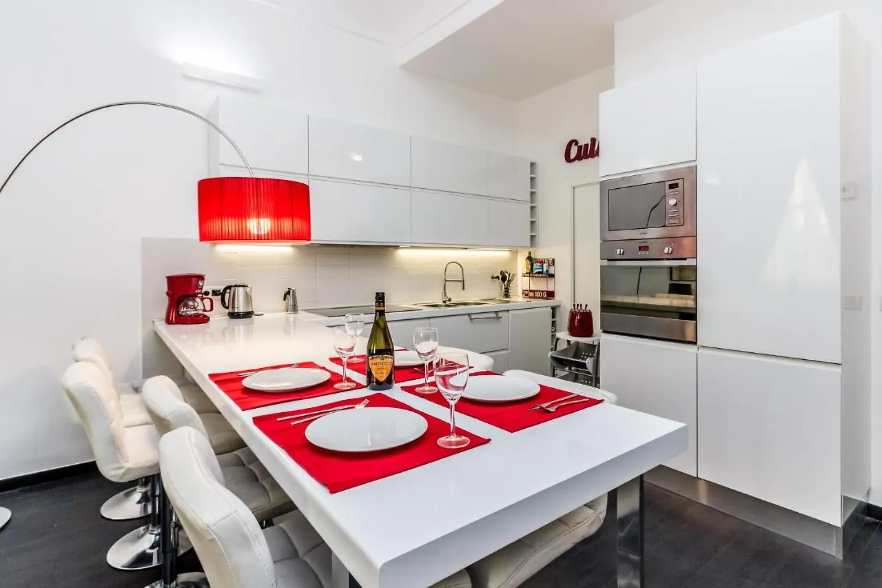Apartmán Elegant House Via Pia Savona 0*,