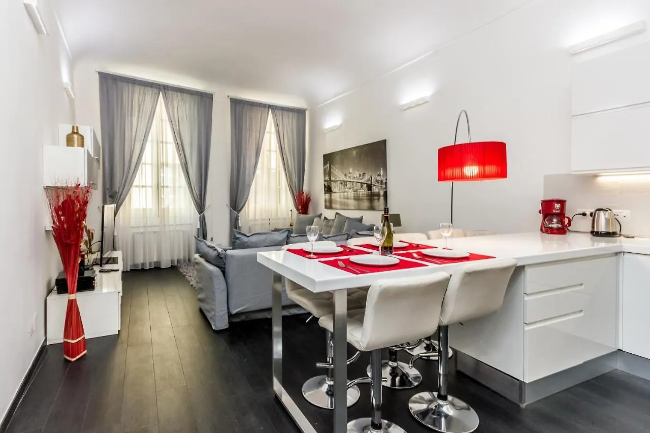 Apartmán Elegant House Via Pia Savona